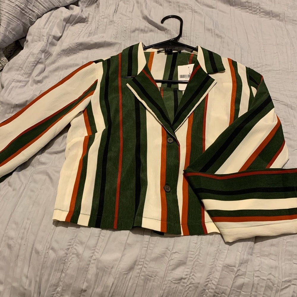 Forever 21 button up crop top